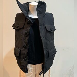 Canada Goose Black Button-Up Vest